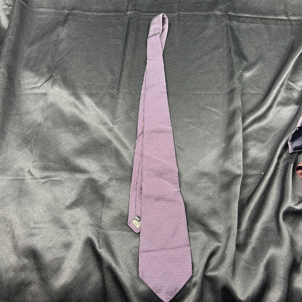 Robert Talbott Best of Class Bill Walker Clothier Silk Tie Purple Geometric